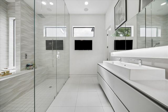 2014 Park Street, Houston, TX 77019