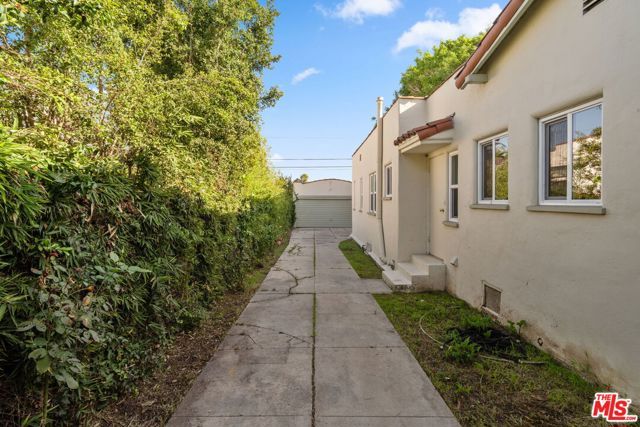 1518 S Durango Avenue, Los Angeles, CA 90035