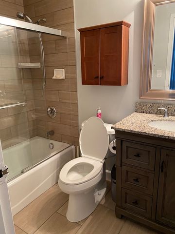 1309 N Wells Street 801, Chicago, IL 60610
