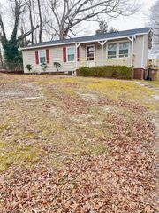 1011 Sykes Avenue, Greensboro, NC 27405