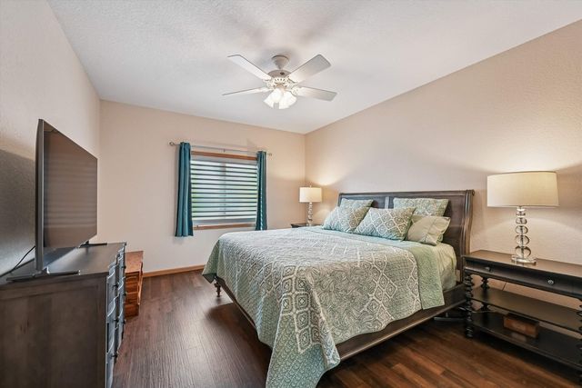 1502 SE 1st Street, Waverly, IA 50677