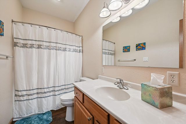 1502 SE 1st Street, Waverly, IA 50677