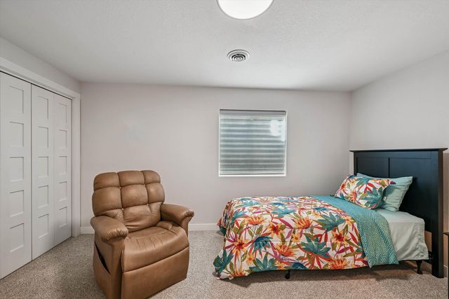 1502 SE 1st Street, Waverly, IA 50677