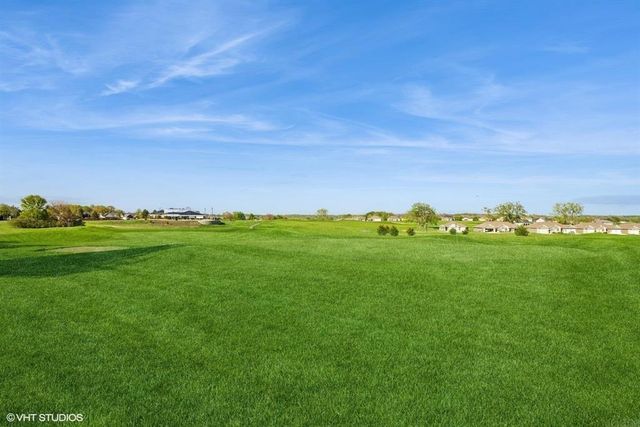 1502 SE 1st Street, Waverly, IA 50677