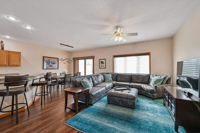 1502 SE 1st Street, Waverly, IA 50677