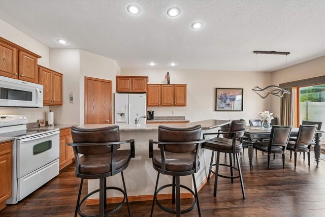 1502 SE 1st Street, Waverly, IA 50677