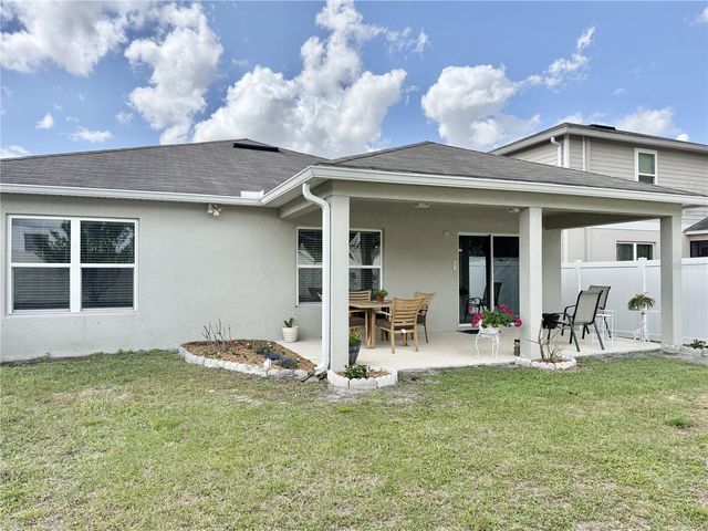 9242 FREEDOM HILL DR, Seffner, FL 33584