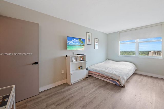 2801 NE 183rd St 1801W, Aventura, FL 33160