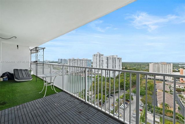 2801 NE 183rd St 1801W, Aventura, FL 33160