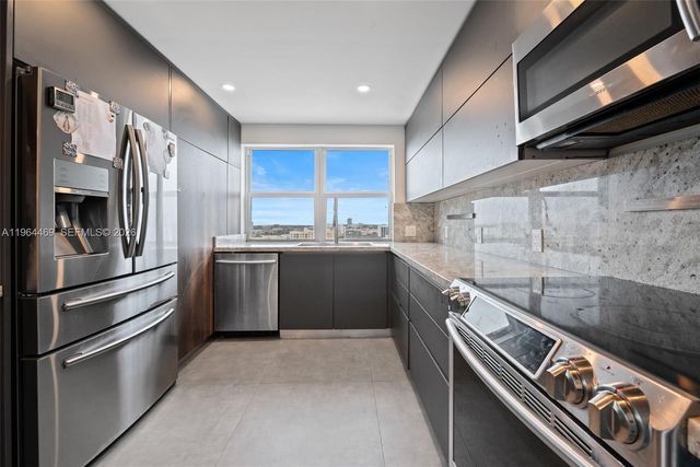 2801 NE 183rd St 1801W, Aventura, FL 33160