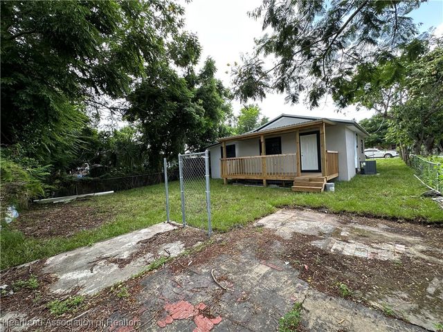 129 Flippen Avenue, Avon Park, FL 33825