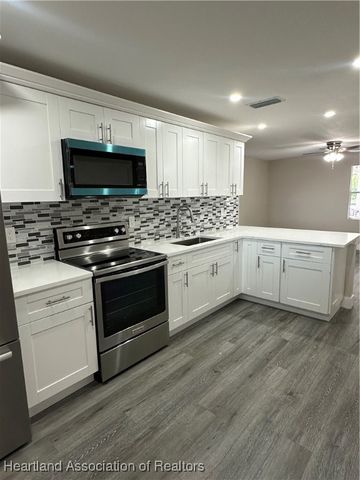 129 Flippen Avenue, Avon Park, FL 33825
