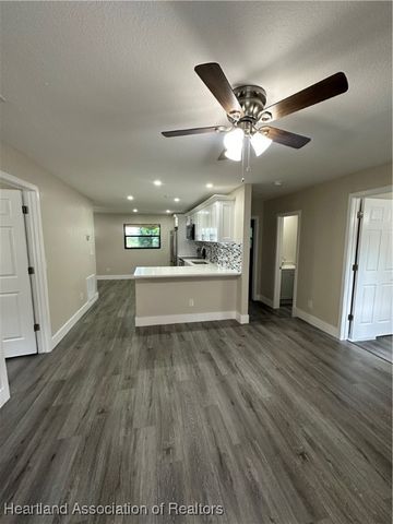 129 Flippen Avenue, Avon Park, FL 33825