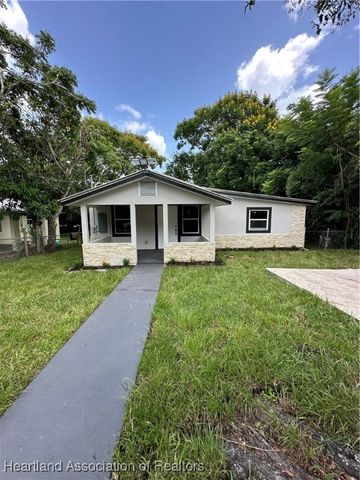 129 Flippen Avenue, Avon Park, FL 33825