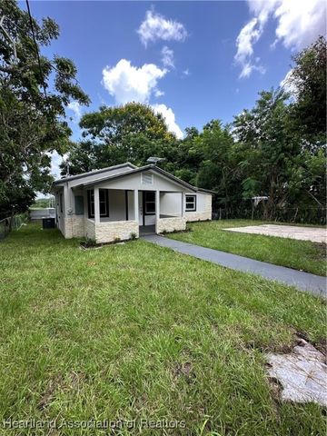 129 Flippen Avenue, Avon Park, FL 33825