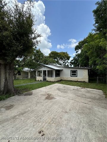 129 Flippen Avenue, Avon Park, FL 33825
