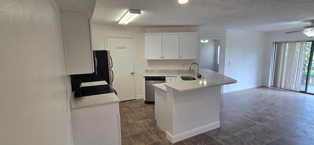 9999 SUMMERBREEZE Drive 417, Sunrise, FL 33322