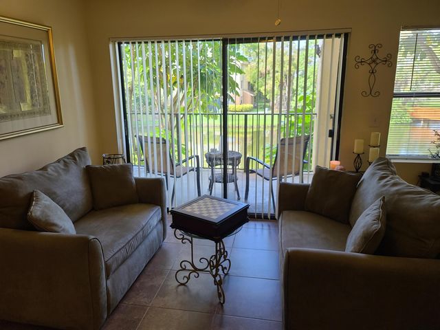 9999 SUMMERBREEZE Drive 417, Sunrise, FL 33322