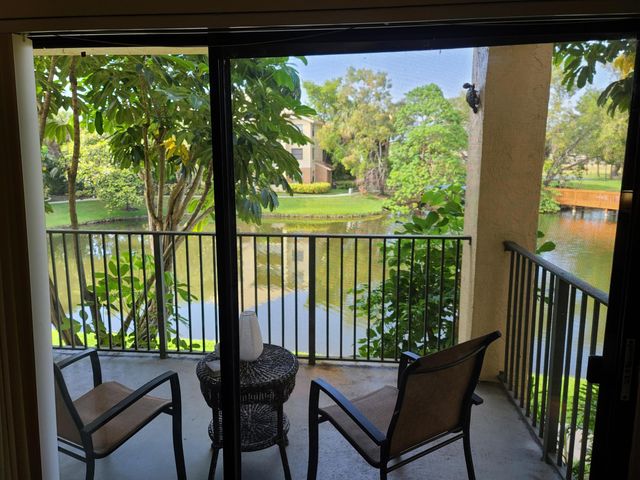 9999 SUMMERBREEZE Drive 417, Sunrise, FL 33322