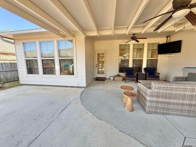 14241 Jamestown Blvd, Baton Rouge, LA 70810