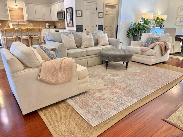 14241 Jamestown Blvd, Baton Rouge, LA 70810