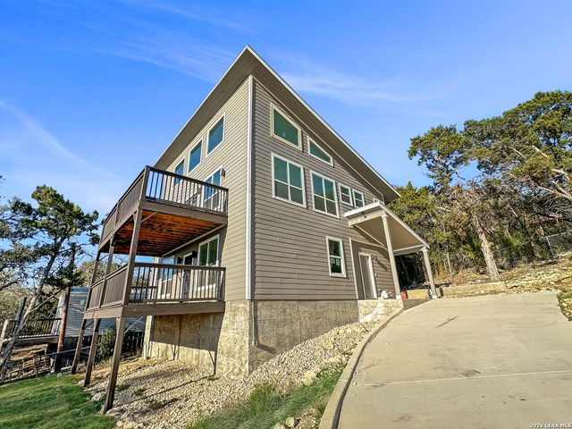 2292 Waterfront Park, Canyon Lake, TX 78133