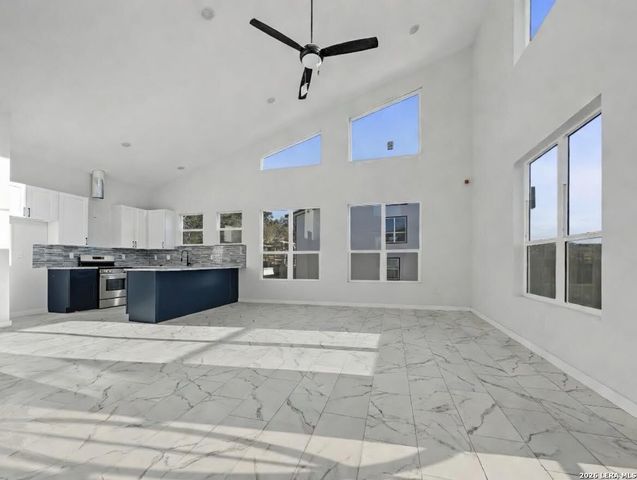 2292 Waterfront Park, Canyon Lake, TX 78133