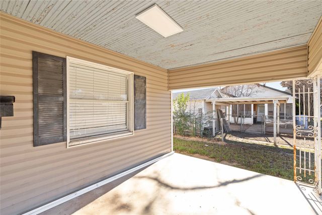 1410 Avenue E, Brownwood, TX 76801