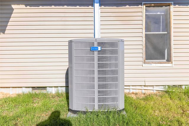 1410 Avenue E, Brownwood, TX 76801