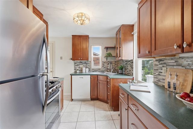 3733 Rebecca Street, Castle Shannon, PA 15234