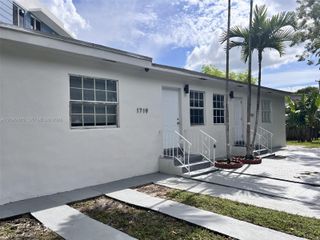1717 NW 15th St Road ., Miami, FL 33125