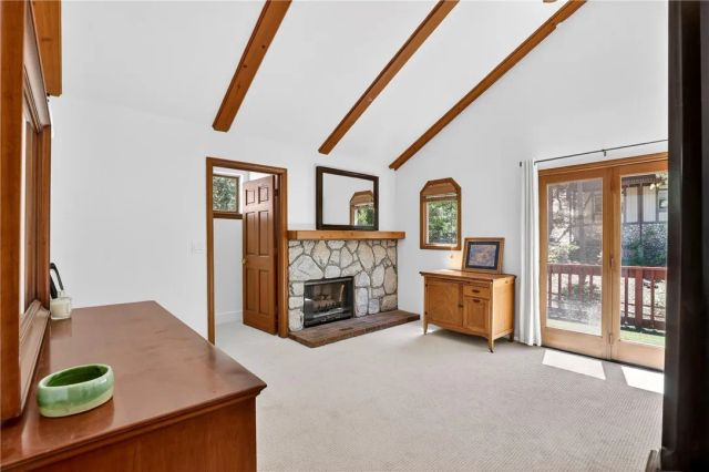 172 N Fairway, Lake Arrowhead, CA 92352