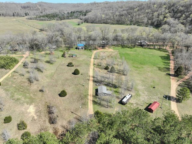 516 Barney Lane, Westpoint, TN 38486