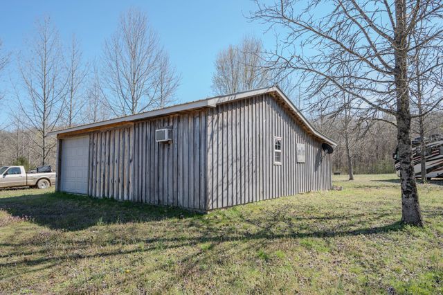 516 Barney Lane, Westpoint, TN 38486