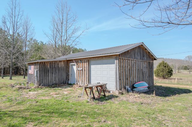 516 Barney Lane, Westpoint, TN 38486