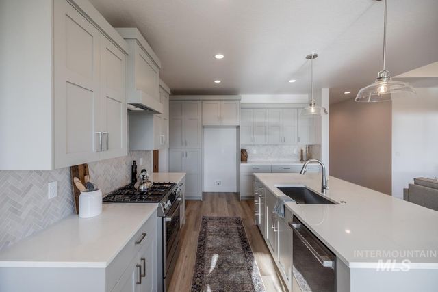 10285 Stony Oak Ct, Nampa, ID 83687