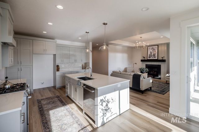 10285 Stony Oak Ct, Nampa, ID 83687