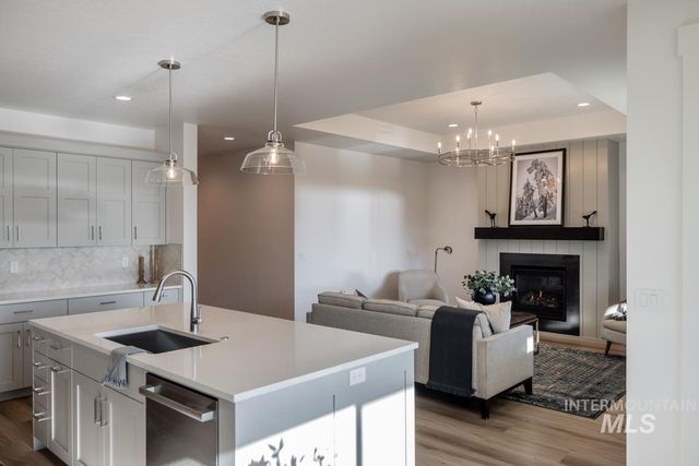 10285 Stony Oak Ct, Nampa, ID 83687