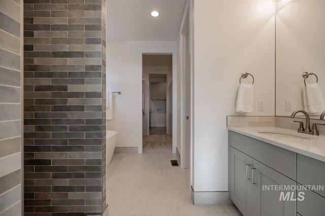 10285 Stony Oak Ct, Nampa, ID 83687