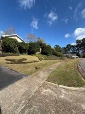 6712 Rolling Green Drive, Mobile, AL 36695