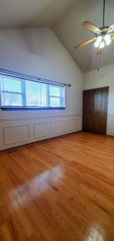 1440 E 72nd Street, Chicago, IL 60619