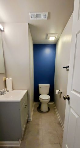 1440 E 72nd Street, Chicago, IL 60619