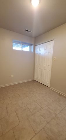 1440 E 72nd Street, Chicago, IL 60619