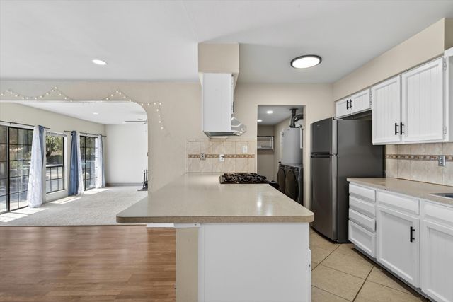 5901 Hayes Drive NW, Albuquerque, NM 87120