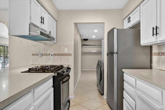 5901 Hayes Drive NW, Albuquerque, NM 87120