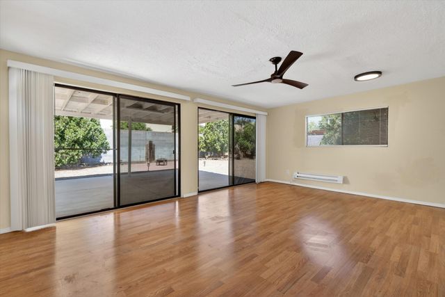 5901 Hayes Drive NW, Albuquerque, NM 87120