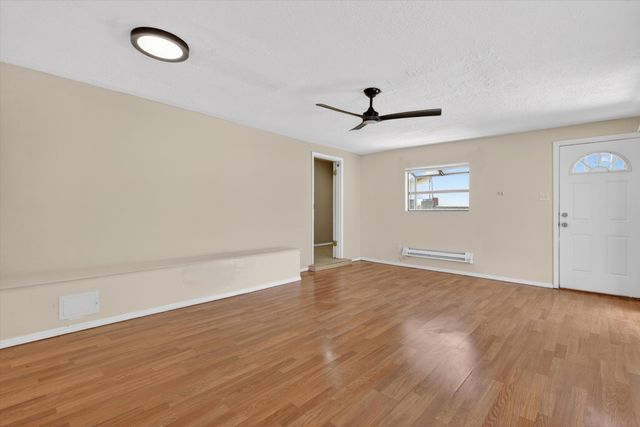 5901 Hayes Drive NW, Albuquerque, NM 87120