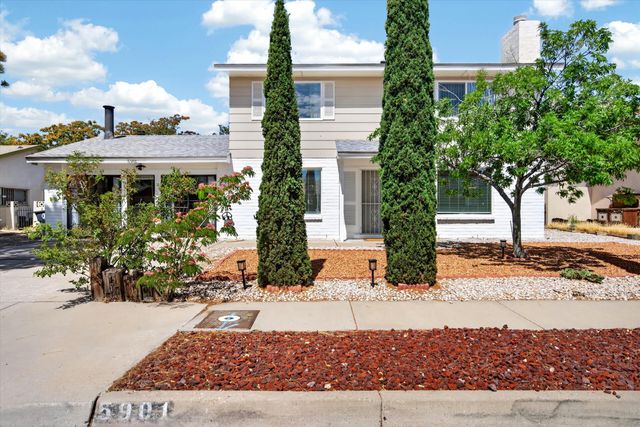 5901 Hayes Drive NW, Albuquerque, NM 87120