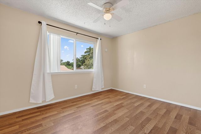 5901 Hayes Drive NW, Albuquerque, NM 87120