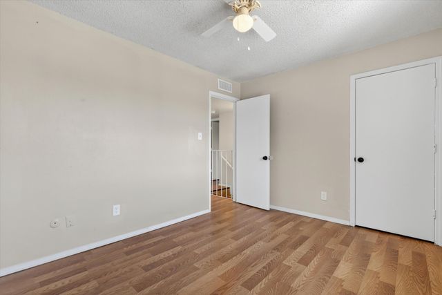 5901 Hayes Drive NW, Albuquerque, NM 87120